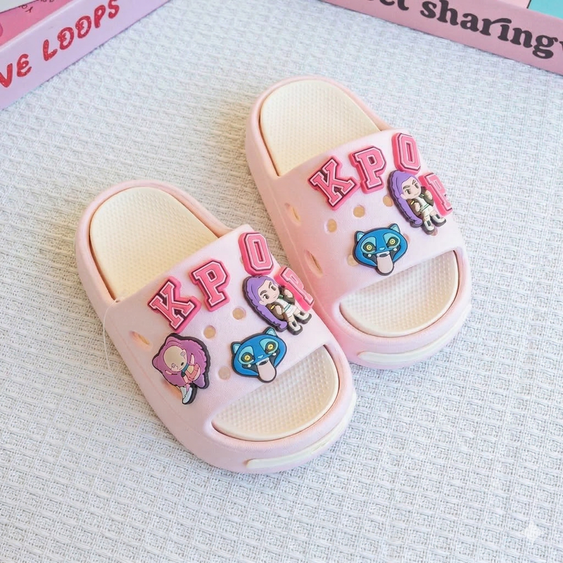 Pink / US Kids 8-9 | EU 24-25 | 2-3 Years
