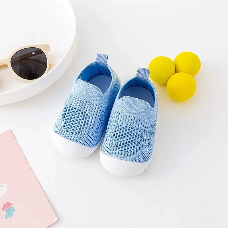 Blue / EU 18 | US Kids 3 | 6-9 Months